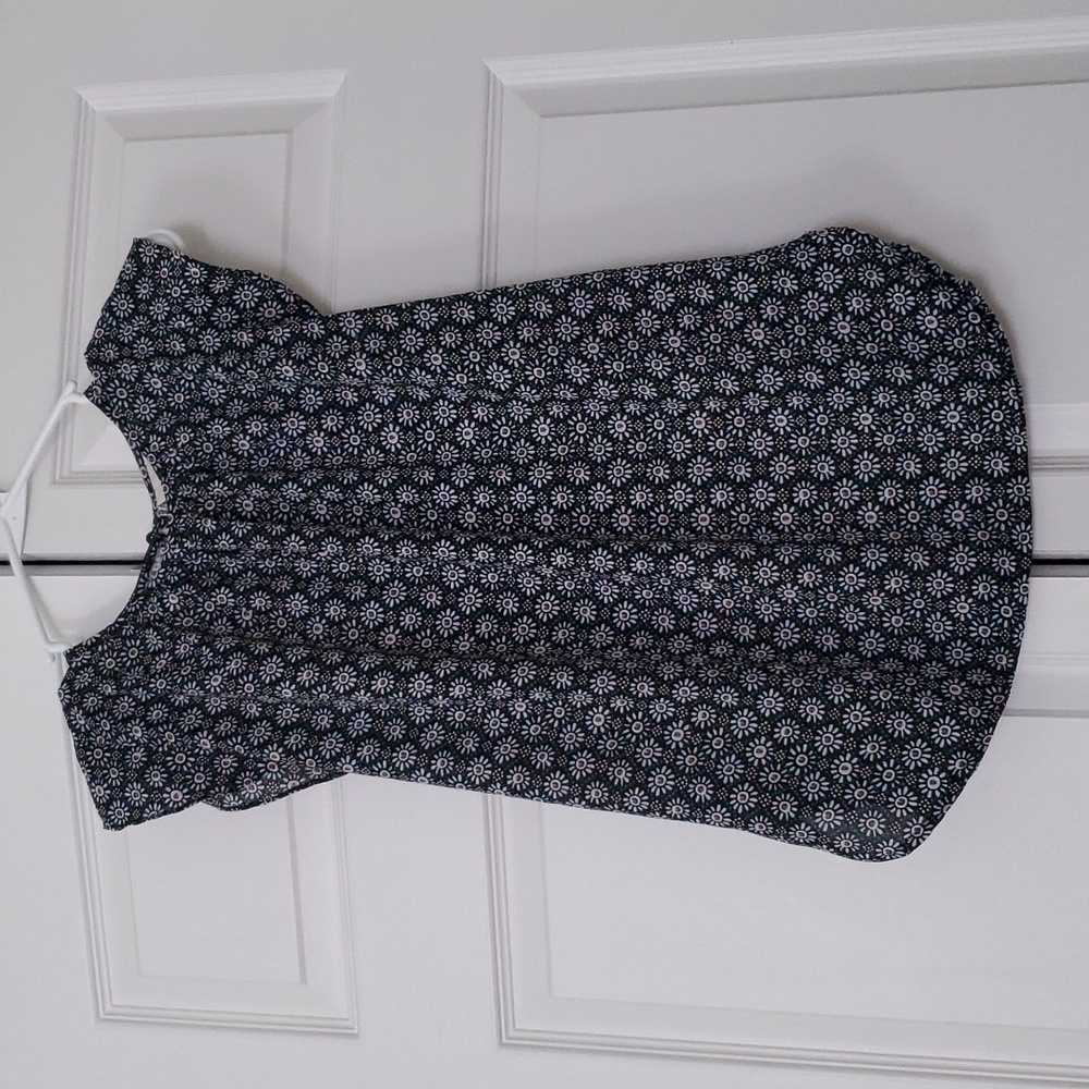 XS Loft Floral Ruffle Sleeve Tank Top
